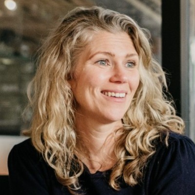 Leonieke van der Peet